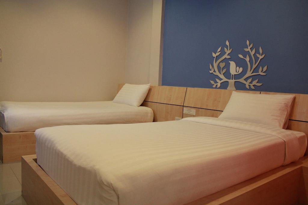 Hotel Le Lerts Living Хон Каен Экстерьер фото