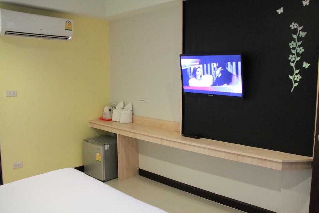 Hotel Le Lerts Living Хон Каен Экстерьер фото
