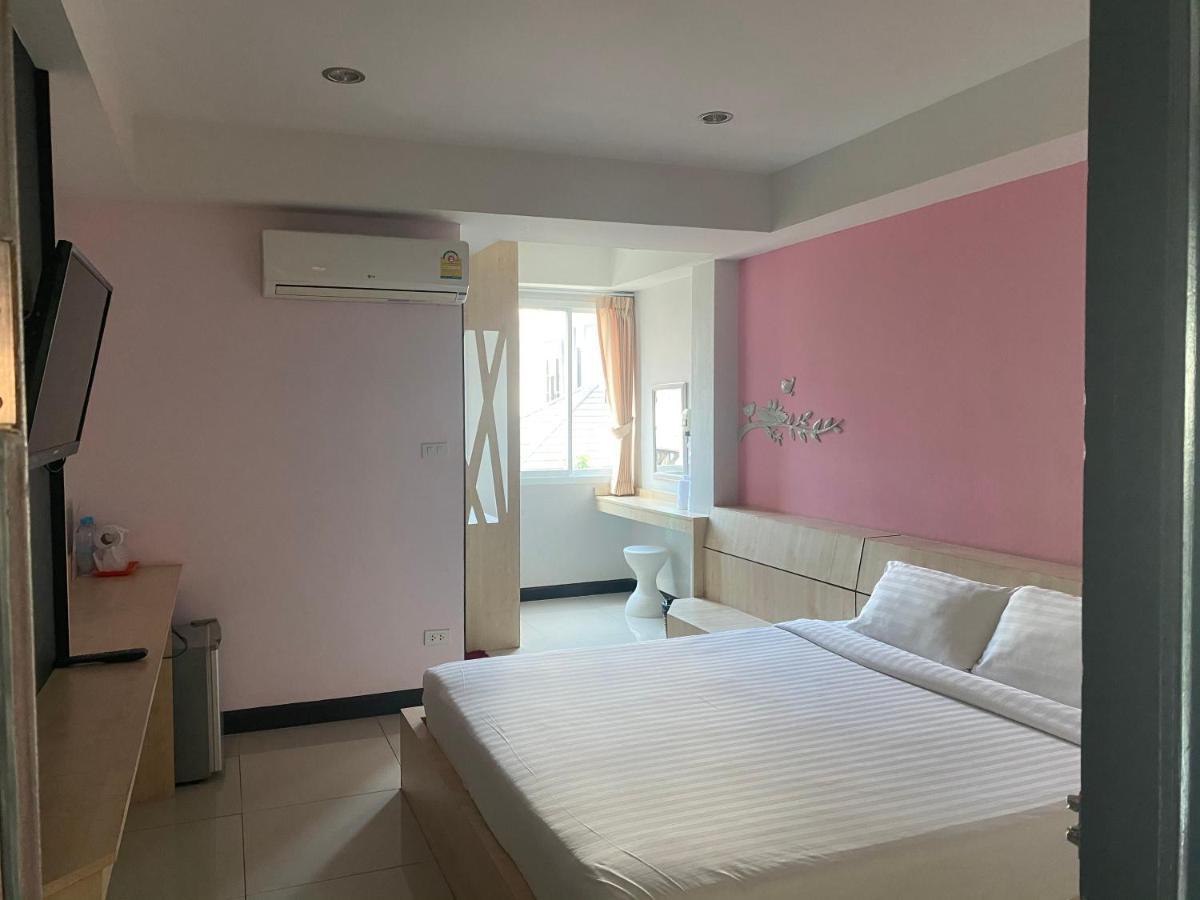 Hotel Le Lerts Living Хон Каен Экстерьер фото