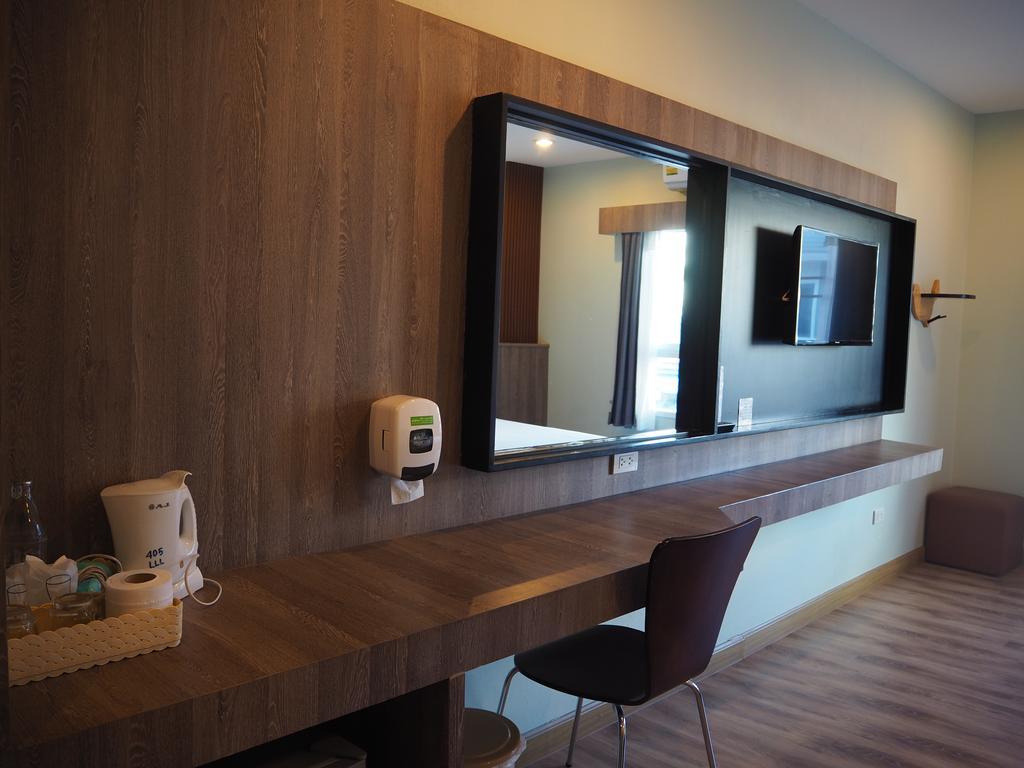 Hotel Le Lerts Living Хон Каен Экстерьер фото